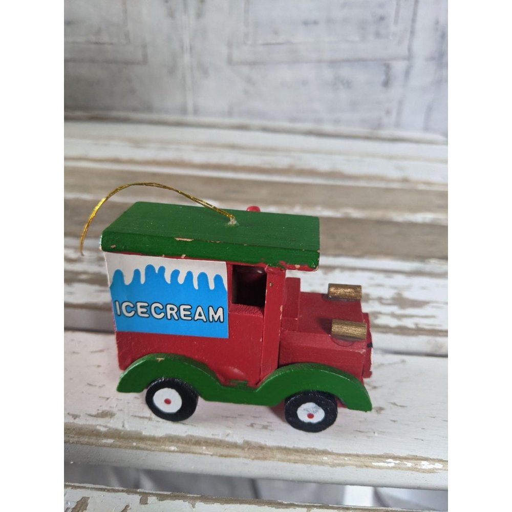 vintage ice cream truck ornament Xmas holiday tree